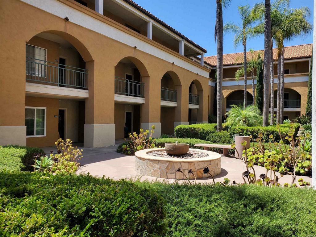Property Photo: 2220 Camino De La Reina 5214 CA 92108