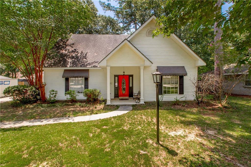 Property Photo: 3006 Canaan Place LA 70448