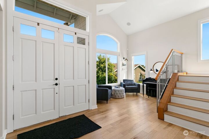 Property Photo:  3016  219th Avenue E  WA 98391 