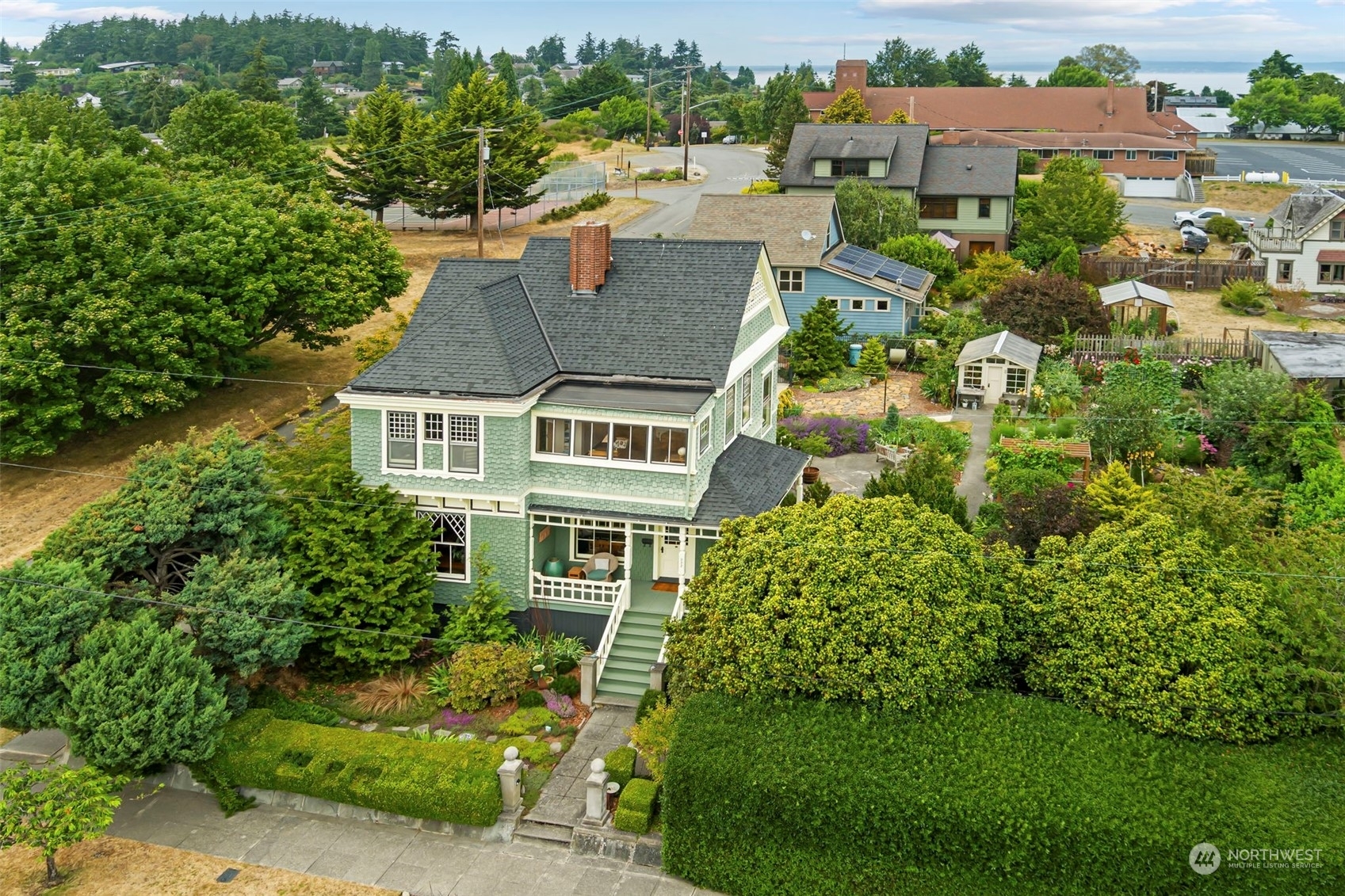 Property Photo:  932 Pierce Street  WA 98368 