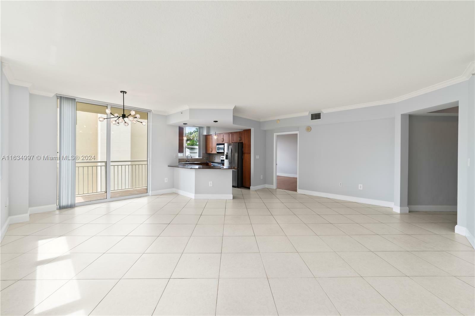 Property Photo:  2000 N Bayshore Dr 527  FL 33137 