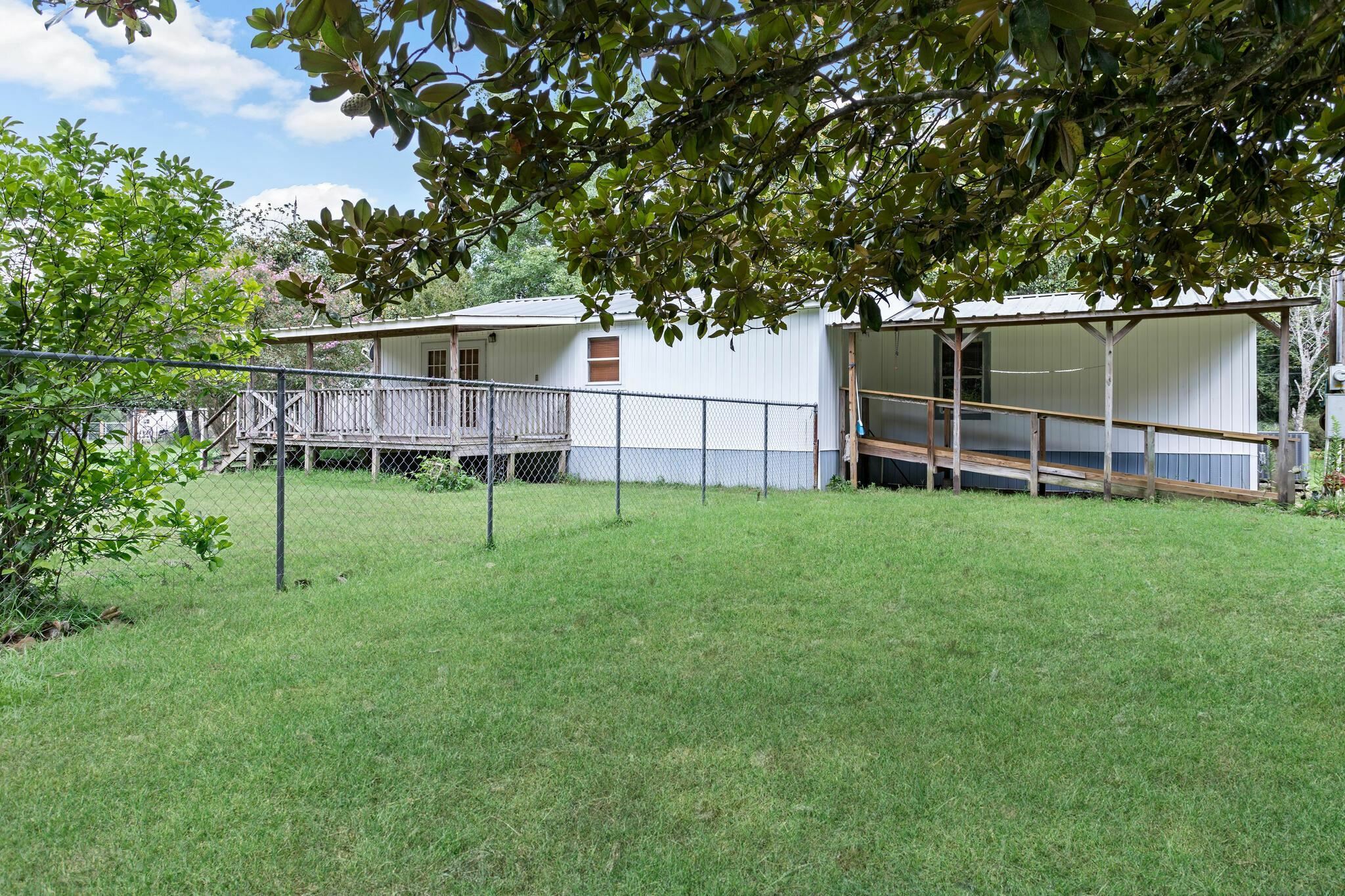 Property Photo:  2574 Indian Hill  TX 77656 