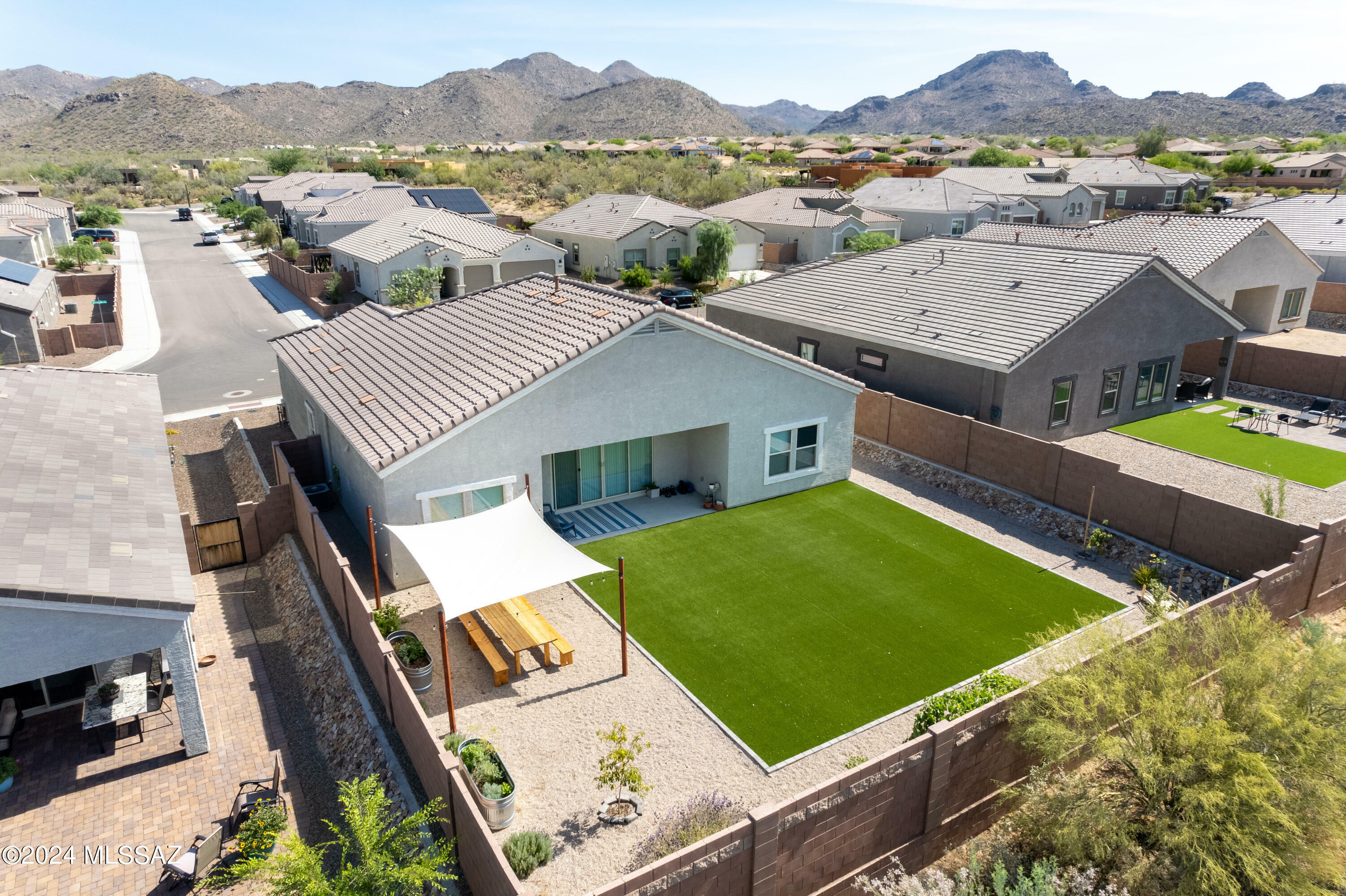 5475 W Beacon Hill Drive  Marana AZ 85658 photo