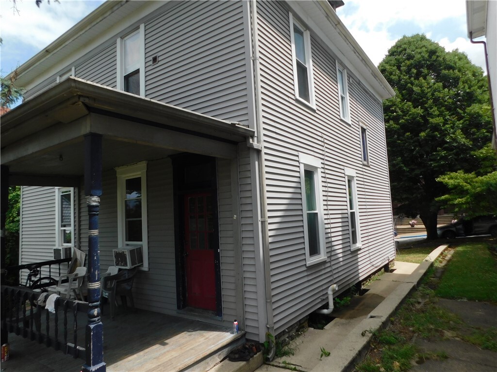 Property Photo:  124 Beeson Avenue  PA 15401 