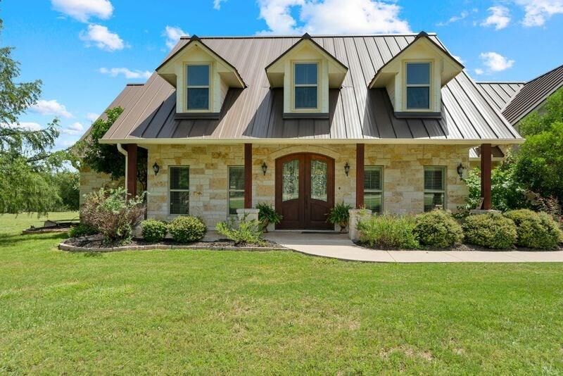 Property Photo:  125 Looker  TX 78025 