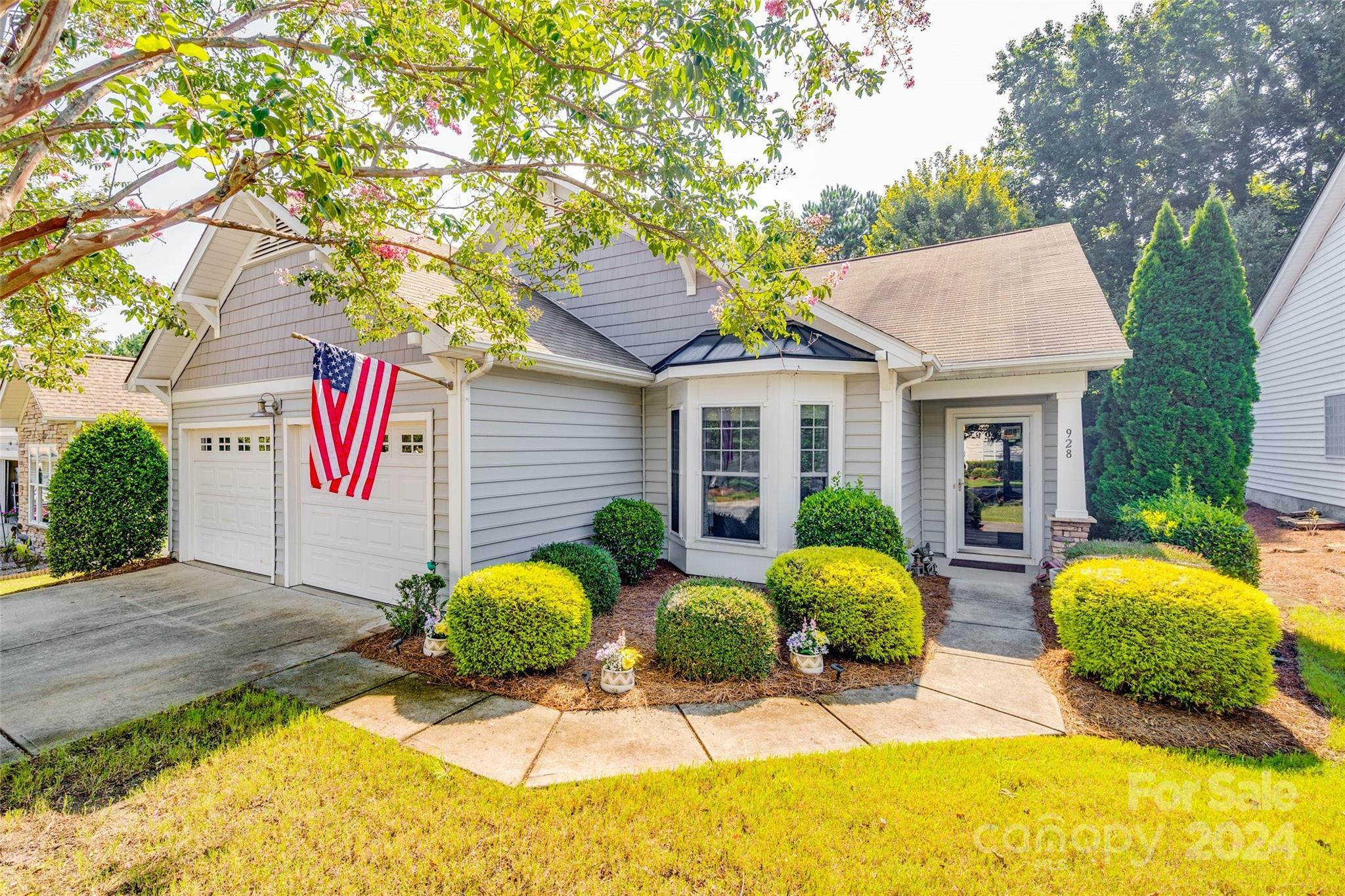 Property Photo:  928 Knob Creek Lane  SC 29708 