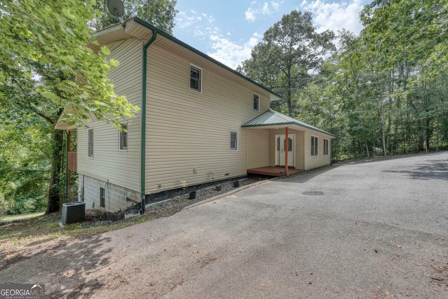 Property Photo:  1102 Gibbs Road  GA 30512 