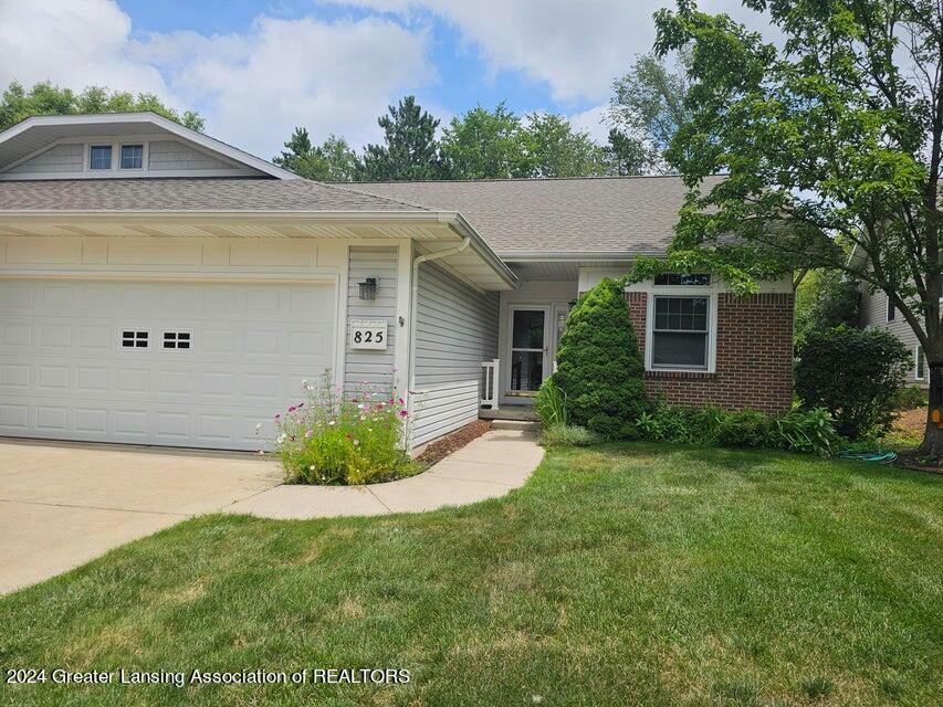 825 Roaring Brook Circle  Lansing MI 48917 photo