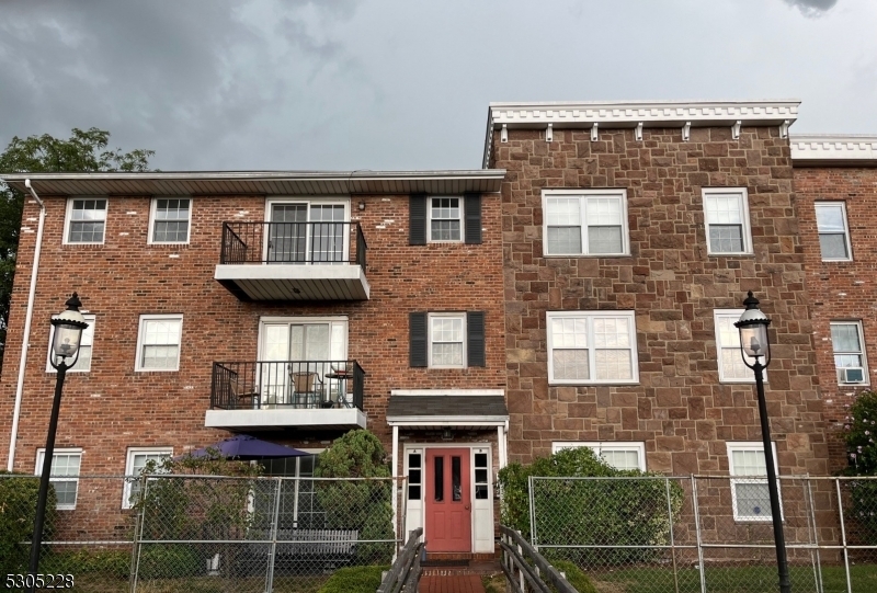 Property Photo:  1000 Unicorn Way 3A  NJ 07011 