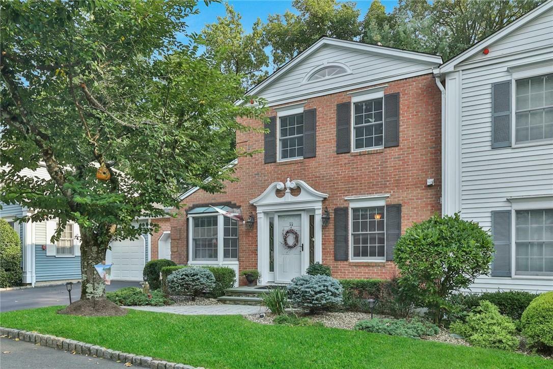 Property Photo:  11 Washington Circle  NY 10956 