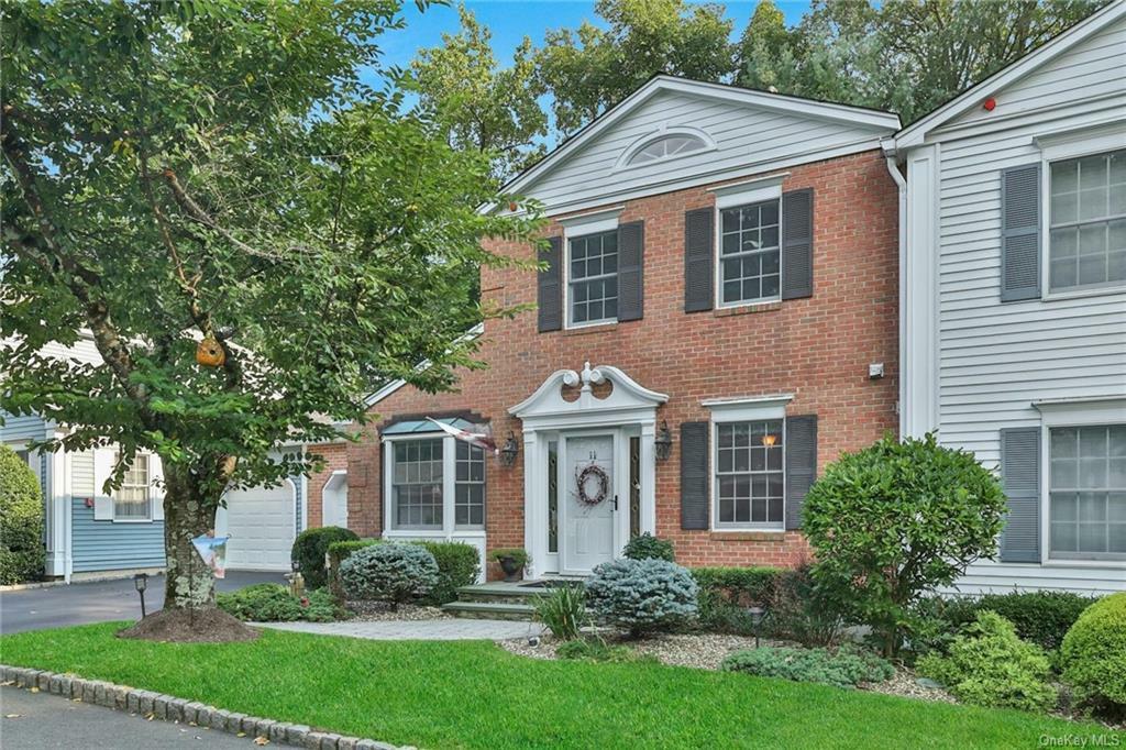 Property Photo:  11 Washington Circle  NY 10956 