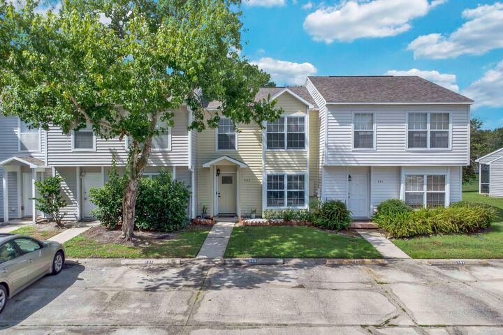 Property Photo:  583 Green Spring Circle  FL 32708 