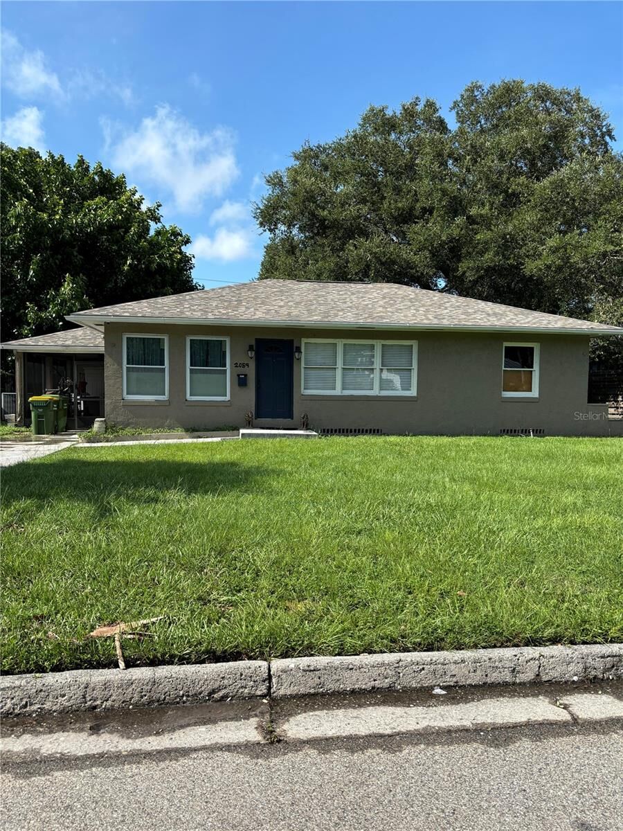 Property Photo:  2059 Clematis Street  FL 34239 