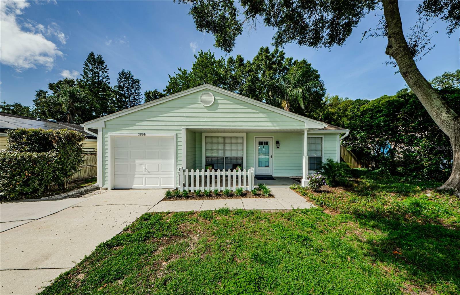 Property Photo:  2806 Northcote Drive  FL 34684 