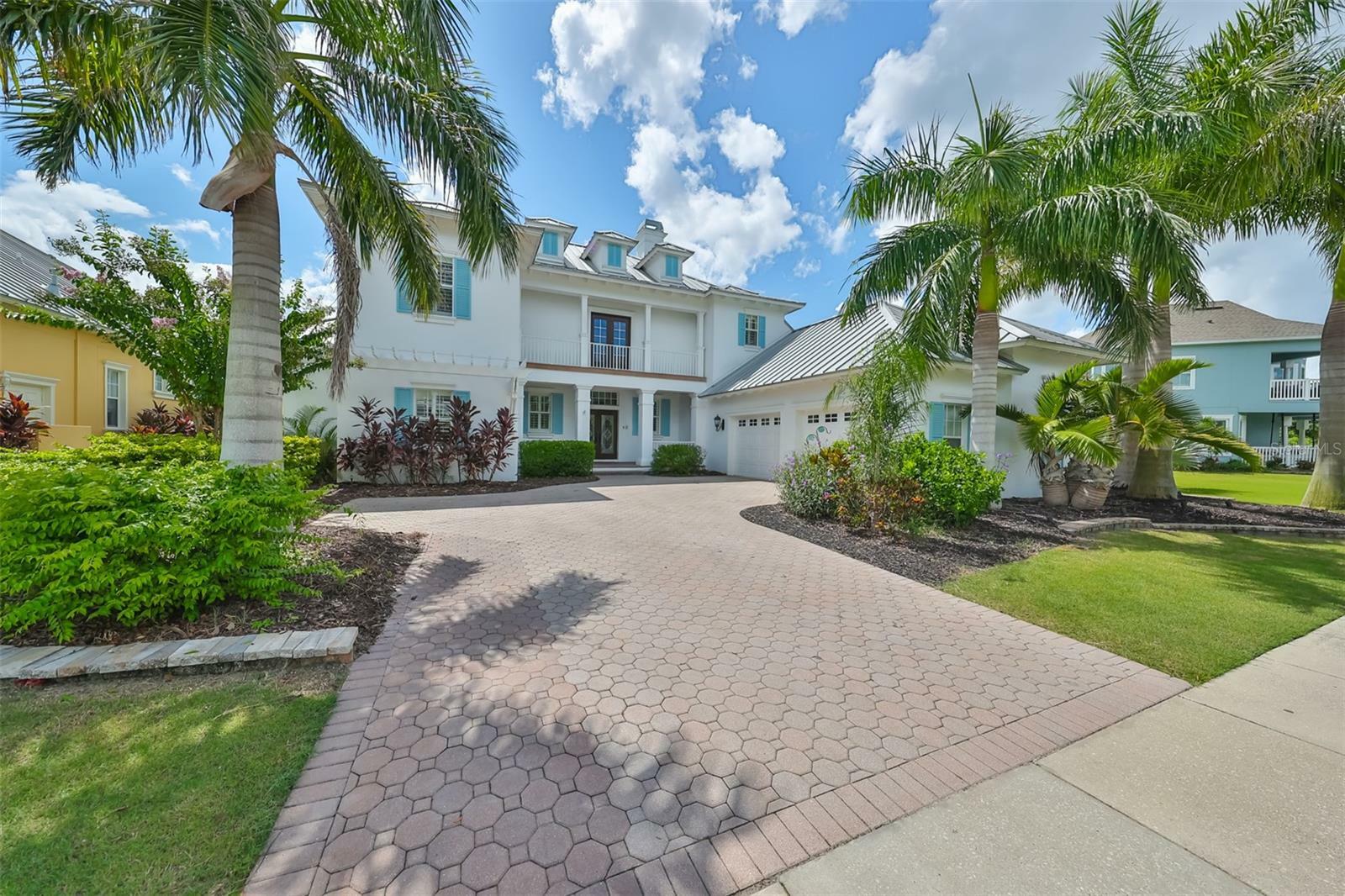 Property Photo:  5305 Loon Nest Court  FL 33572 