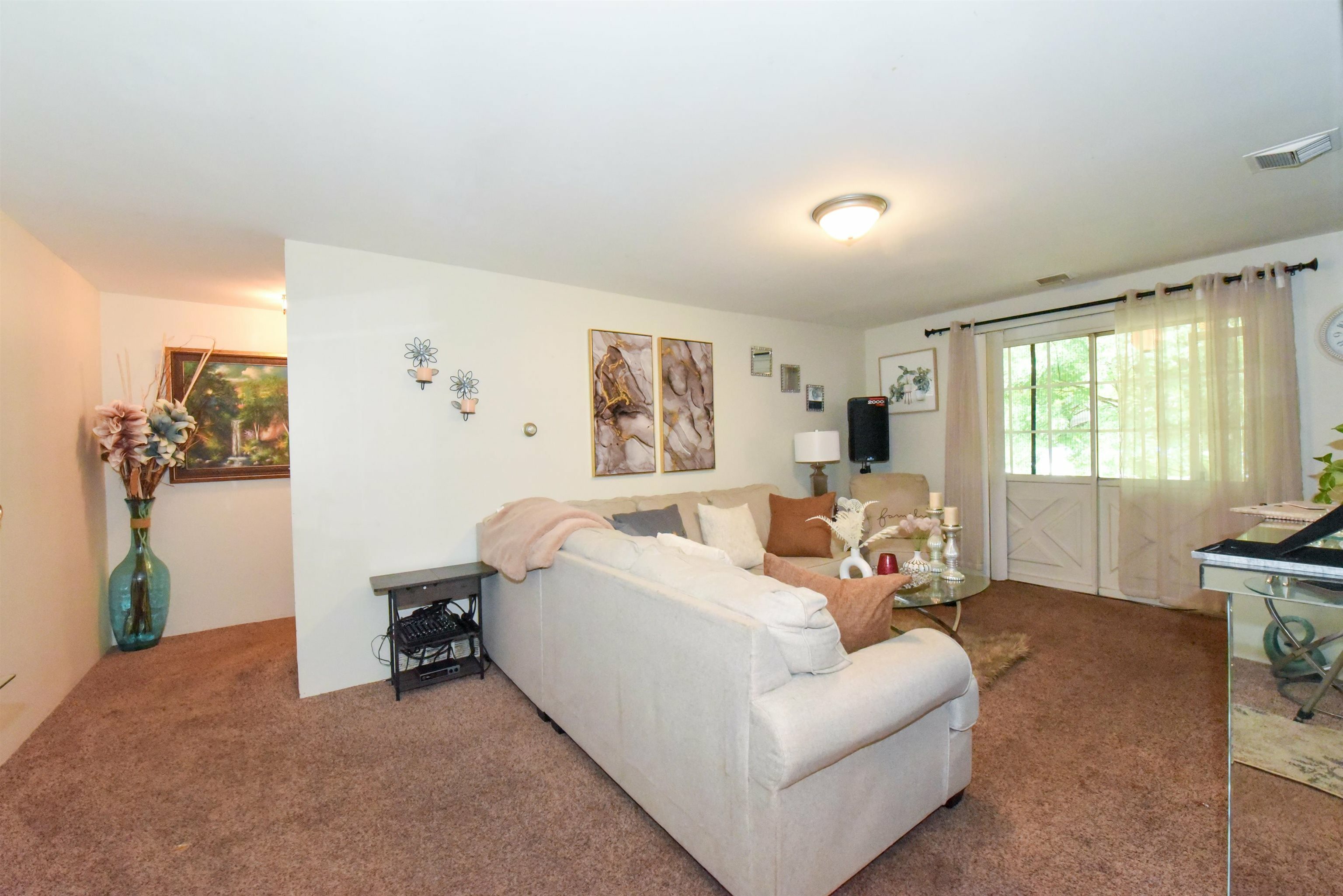 Property Photo:  5 Louisburg Square  NH 03060 