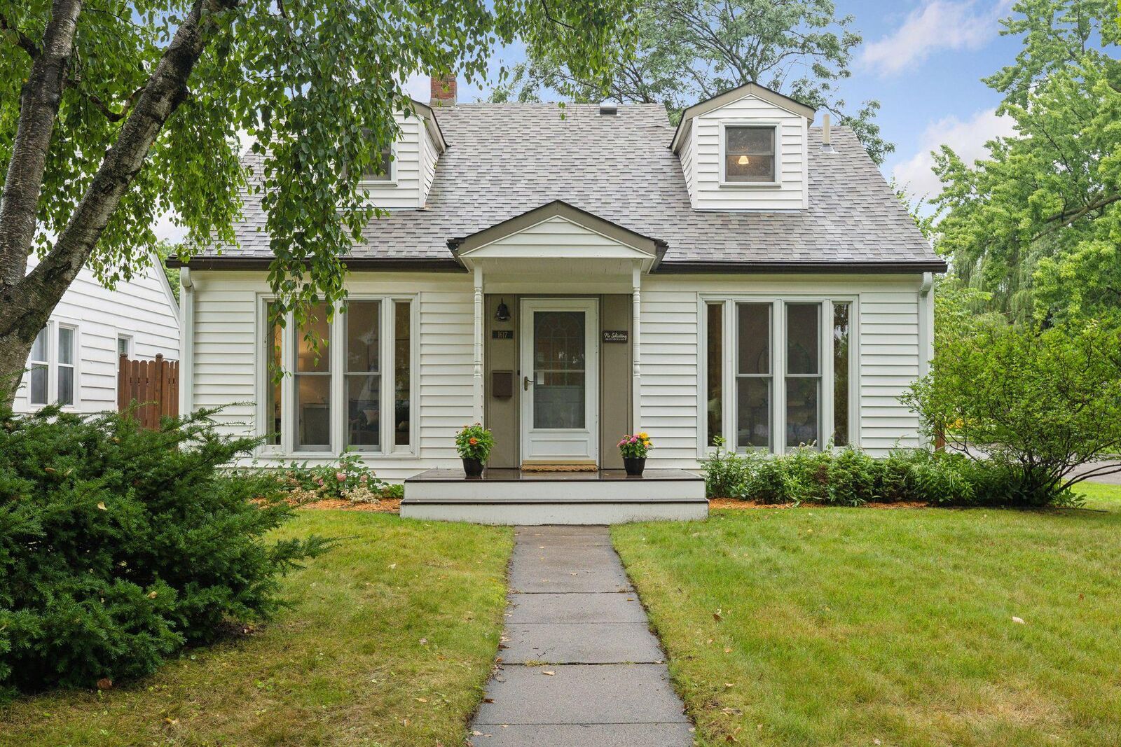 Property Photo: 1617 Dunlap Street N MN 55108