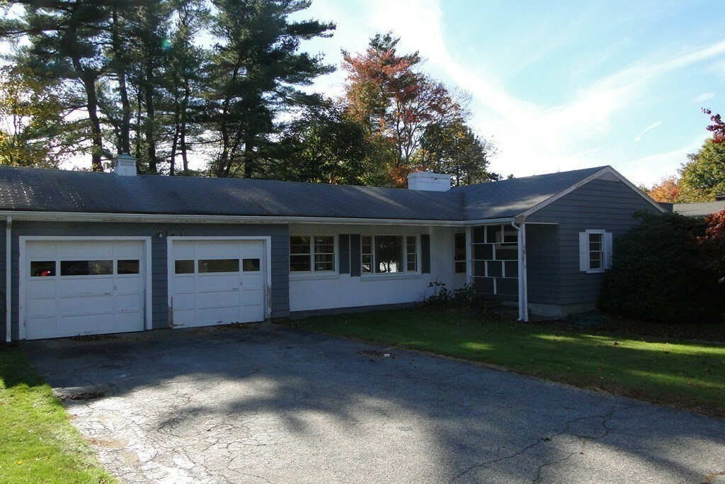 Property Photo:  6 Conant Road 6  MA 02090 