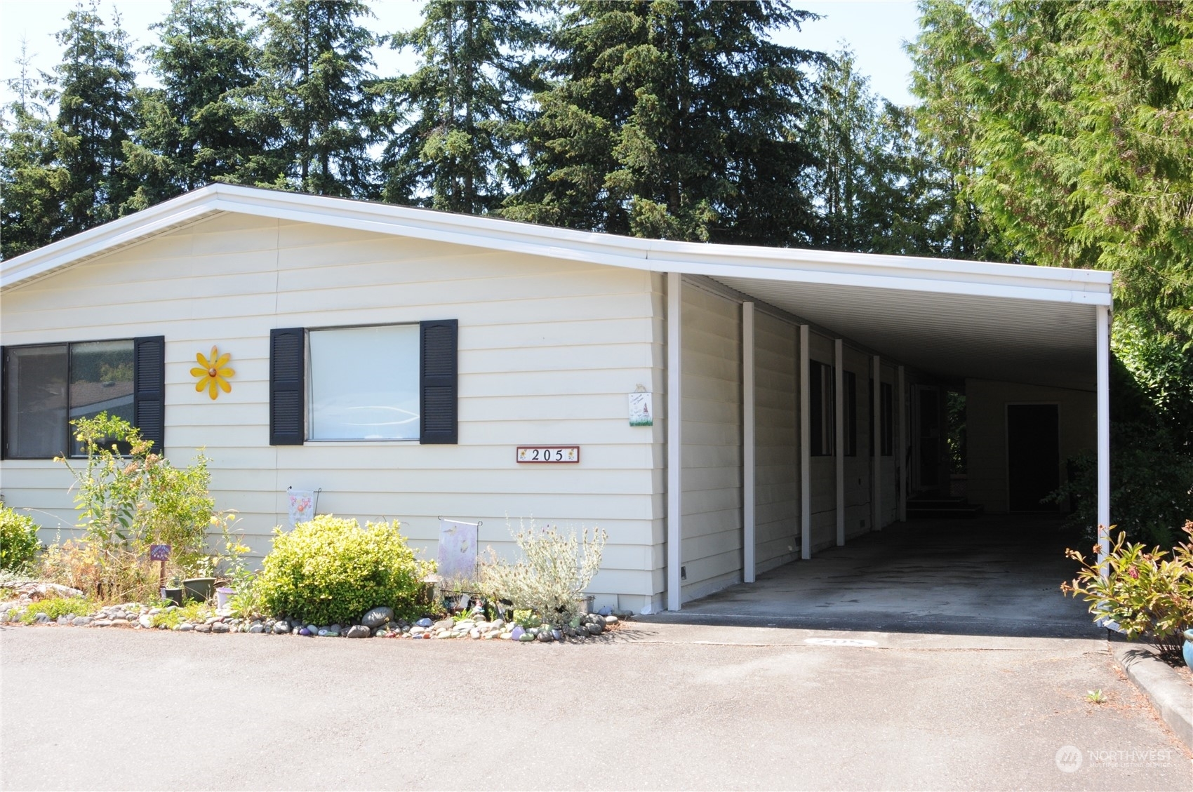 Property Photo:  2500 S 370th St. 205  WA 98003 