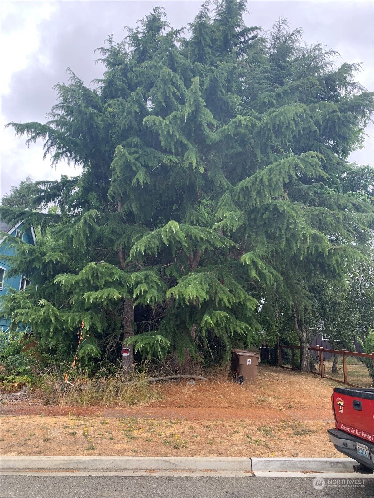 Property Photo:  939 E 61st Street  WA 98404 