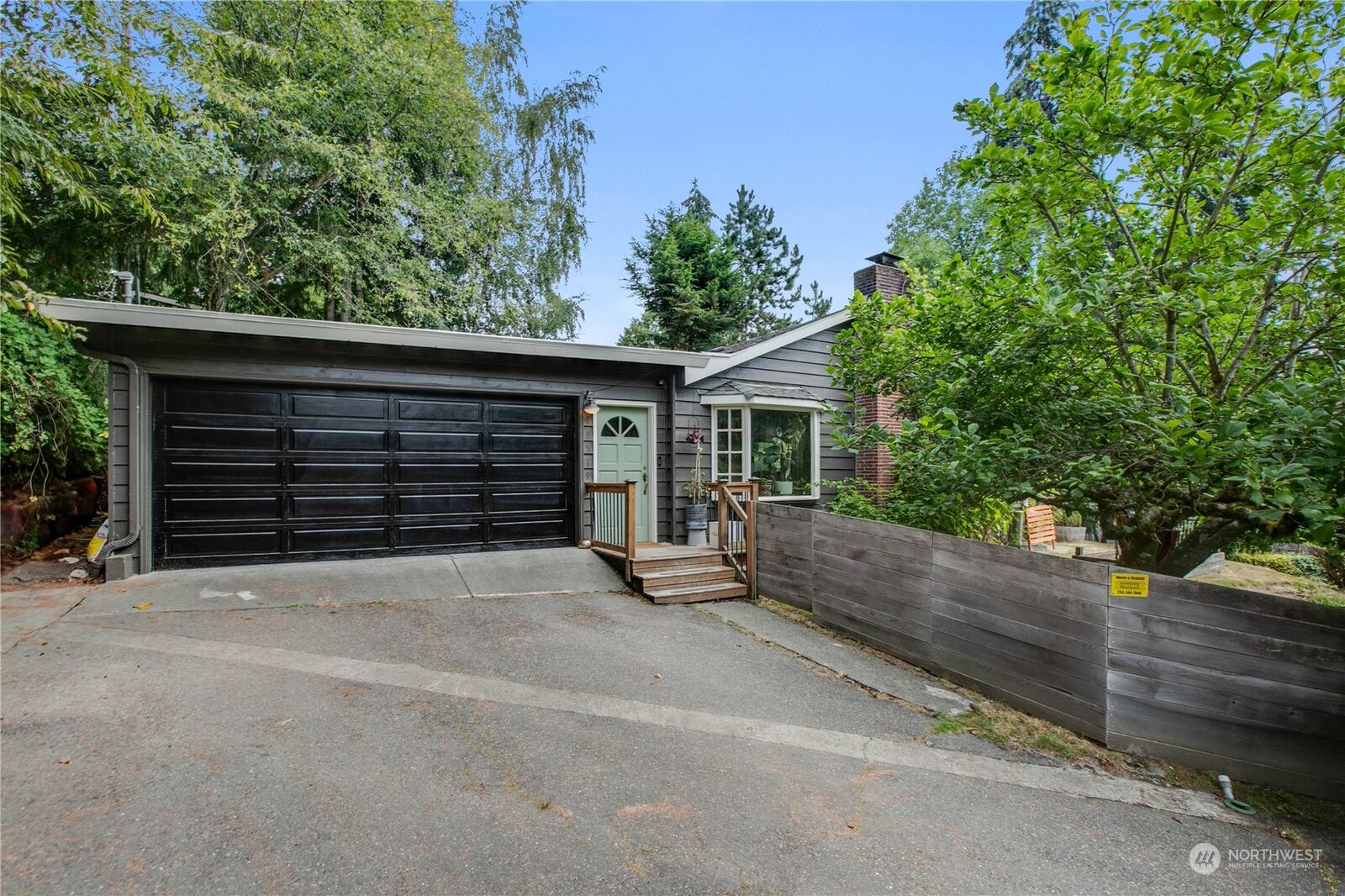 Property Photo: 19519 55th Avenue NE WA 98155