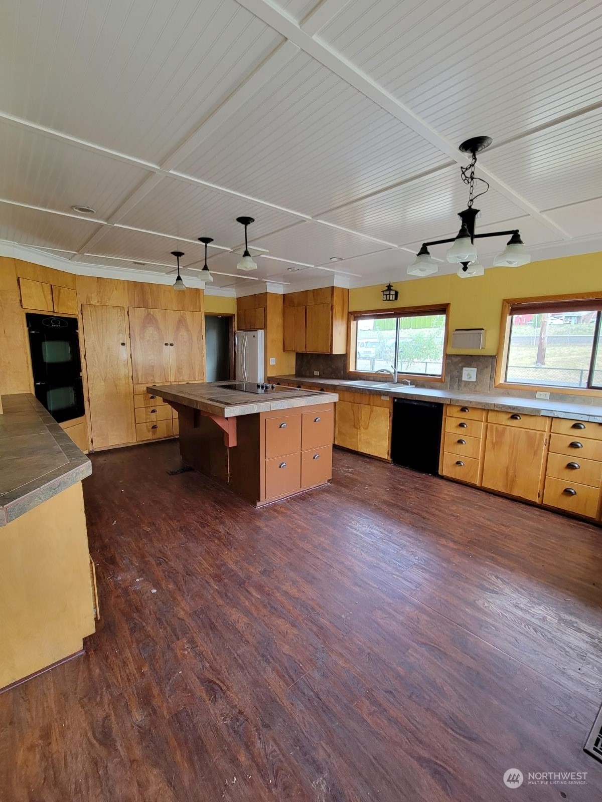 Property Photo:  207 NW Kerron Avenue  WA 98596 