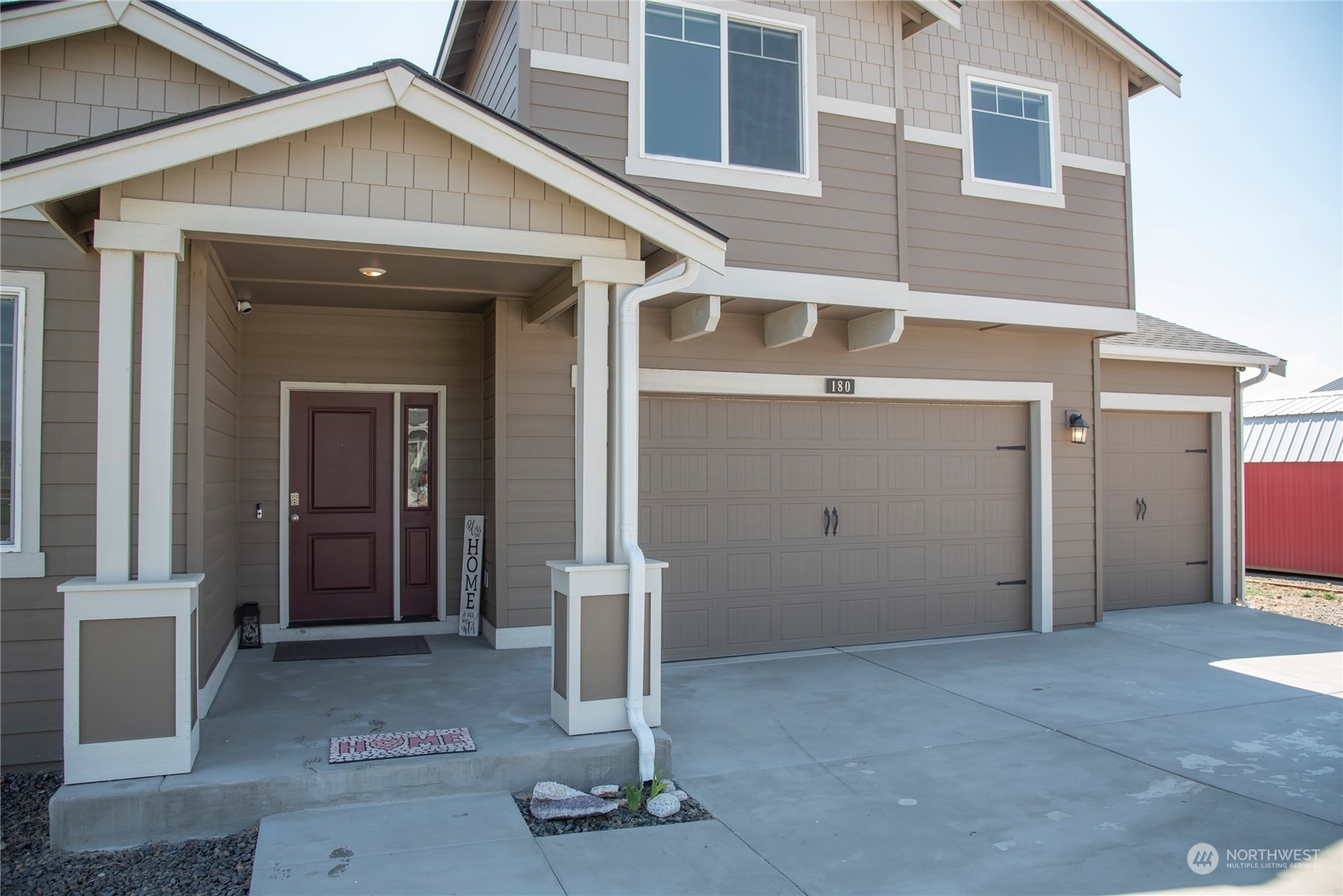 Property Photo:  180 Sage Grouse Lane  WA 98926 