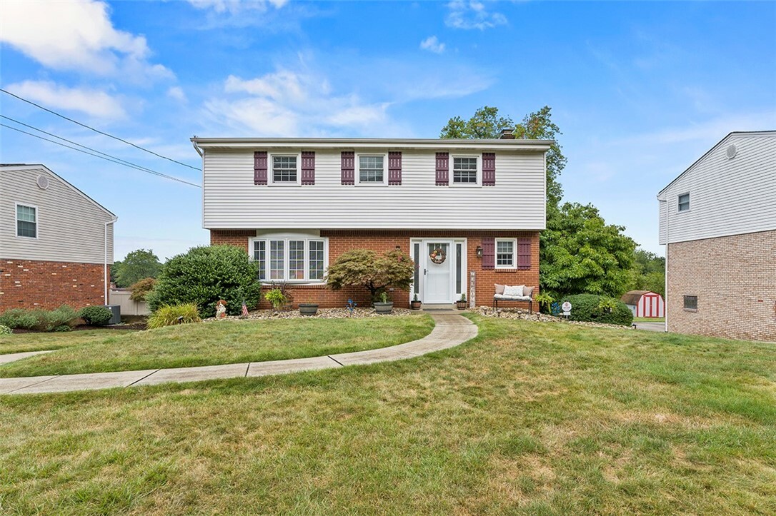 Property Photo:  2717 Wooster Dr  PA 15101 