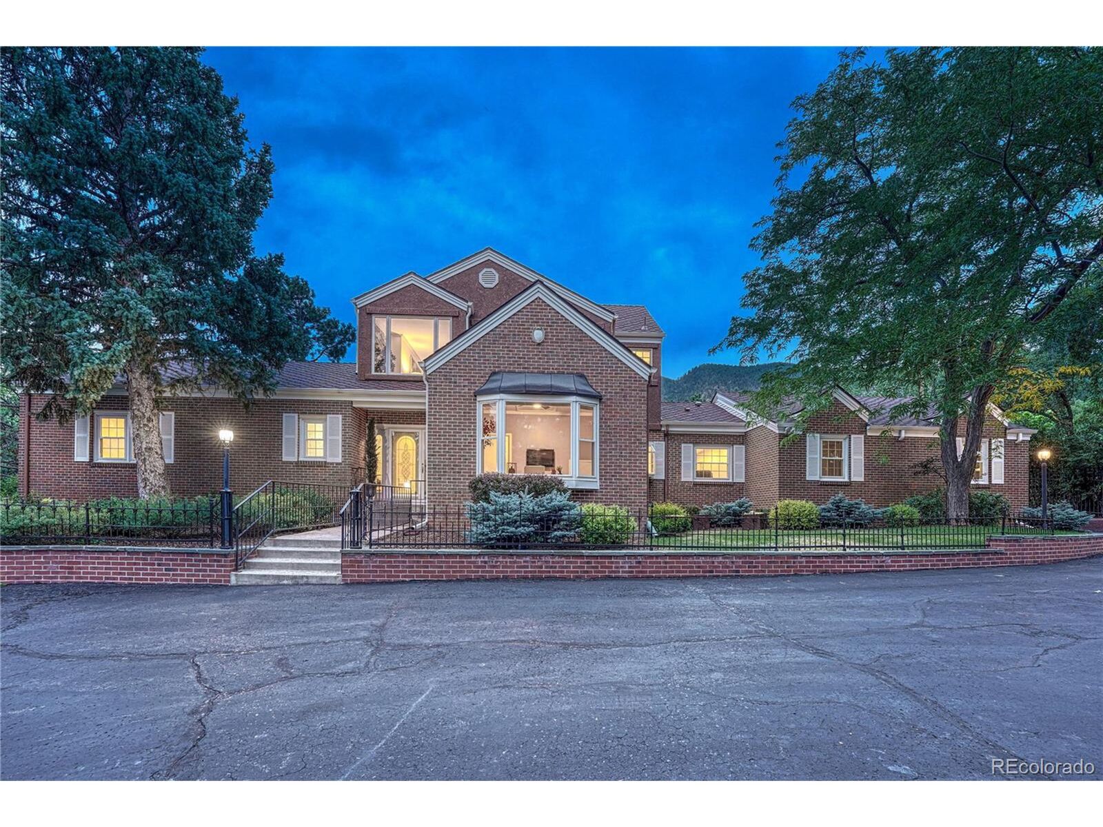 Property Photo:  9 Alta Vista Rd  CO 80906 