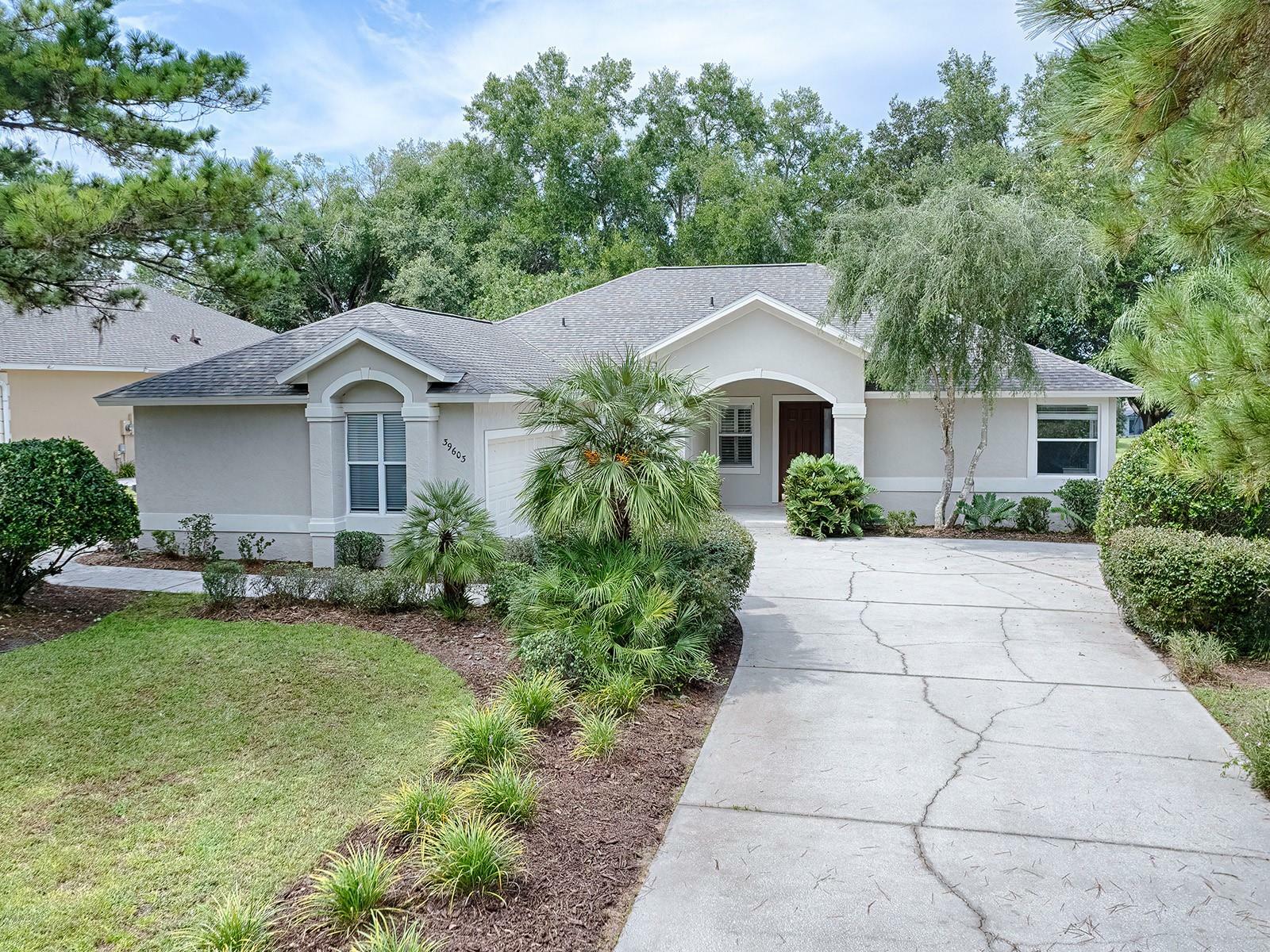 Property Photo:  39603 Grove Heights  FL 32159 