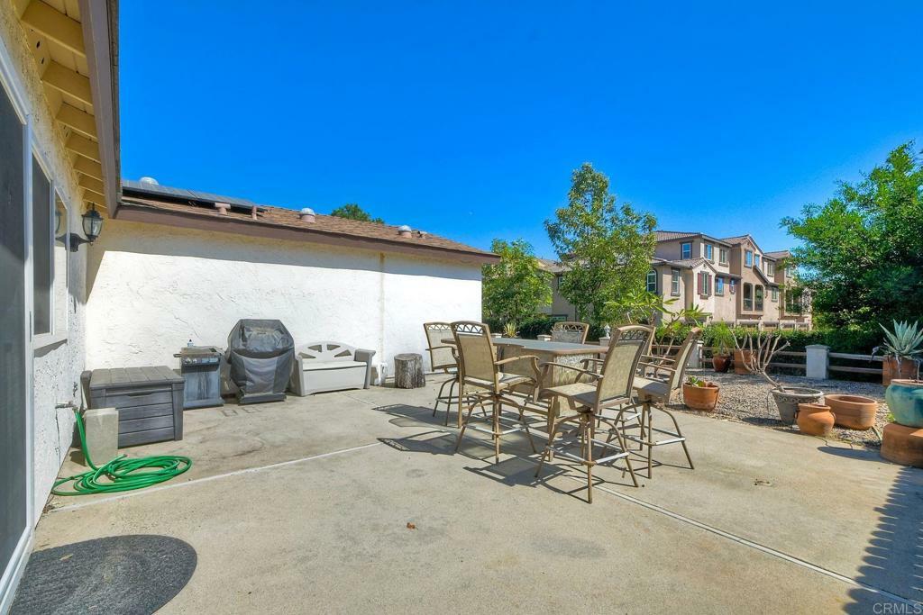 Property Photo:  569 Prado Verde  CA 92069 