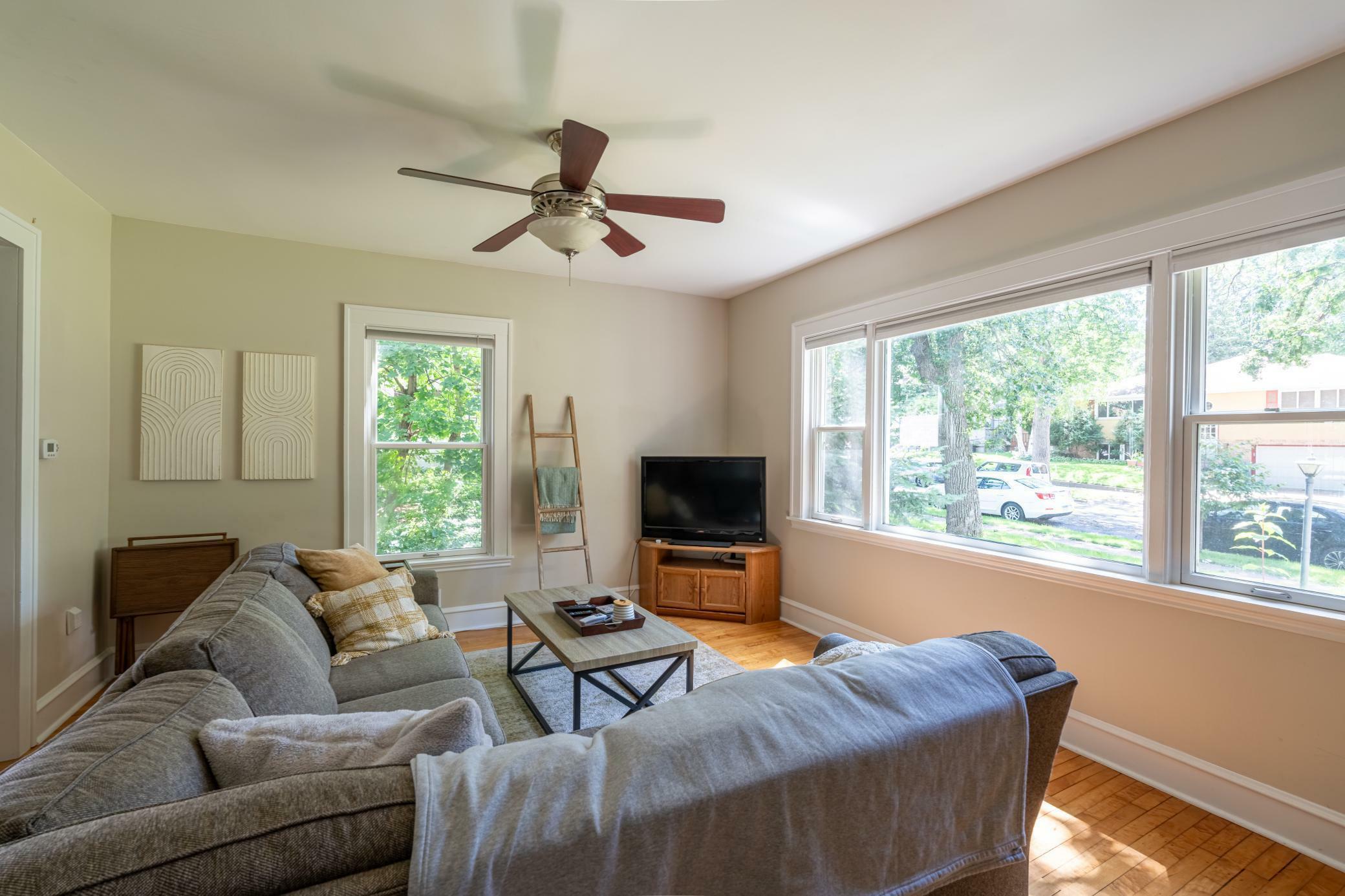 Property Photo:  3521 Girard Avenue S  MN 55408 