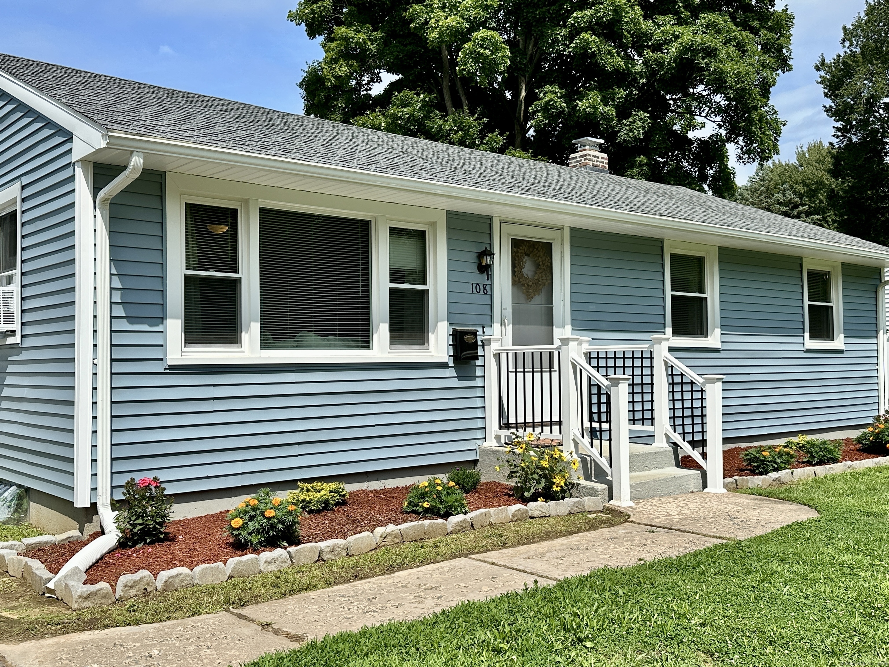 Property Photo: 108 Bel Aire Circle CT 06096