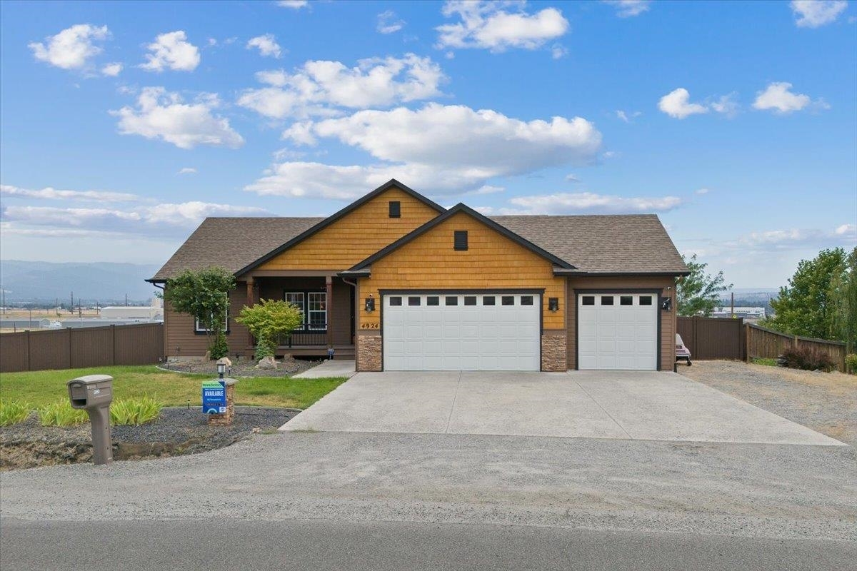 Property Photo:  4924 N Vista Grande Dr  WA 99027 