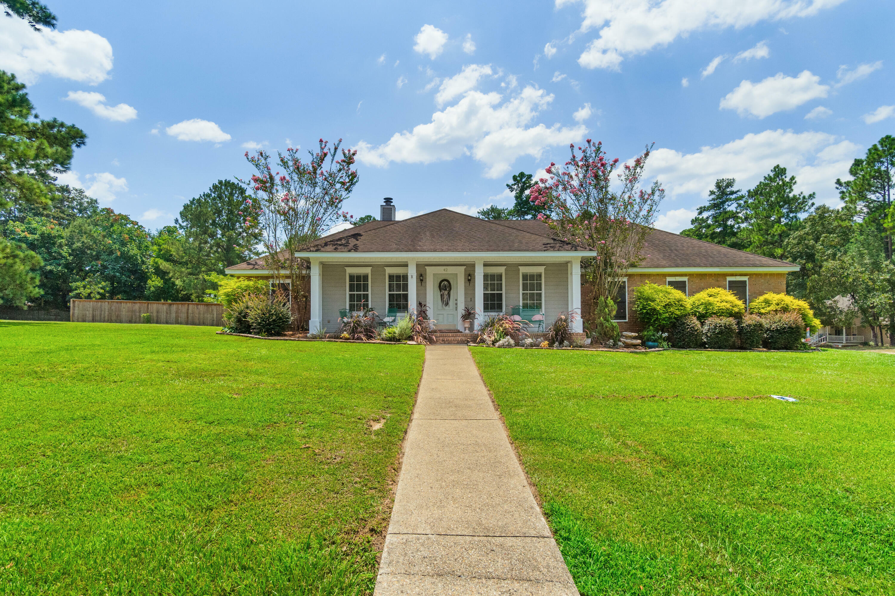 Property Photo:  42 Ashborough Ln.  MS 39402 