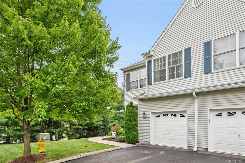 Property Photo:  3014 Patrick Henry Court  NY 12553 