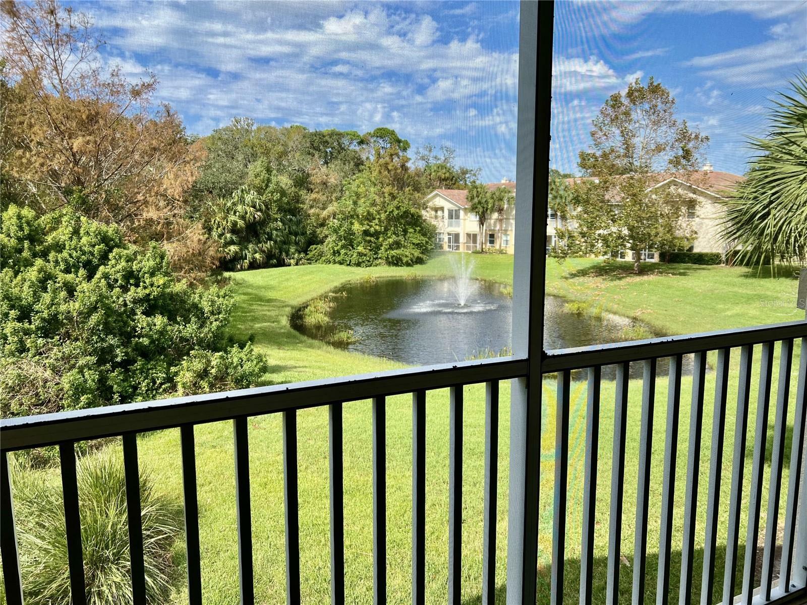 Property Photo:  5 Riverview Bend N 322  FL 32137 