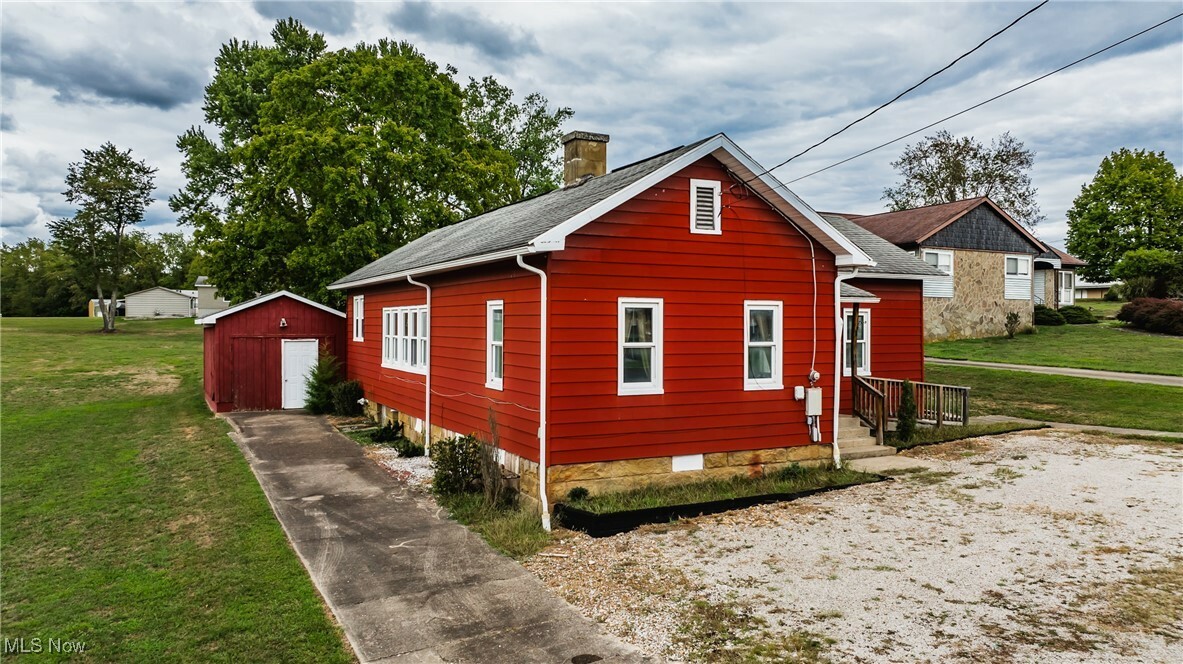 Property Photo:  216 W North Street  WV 26362 