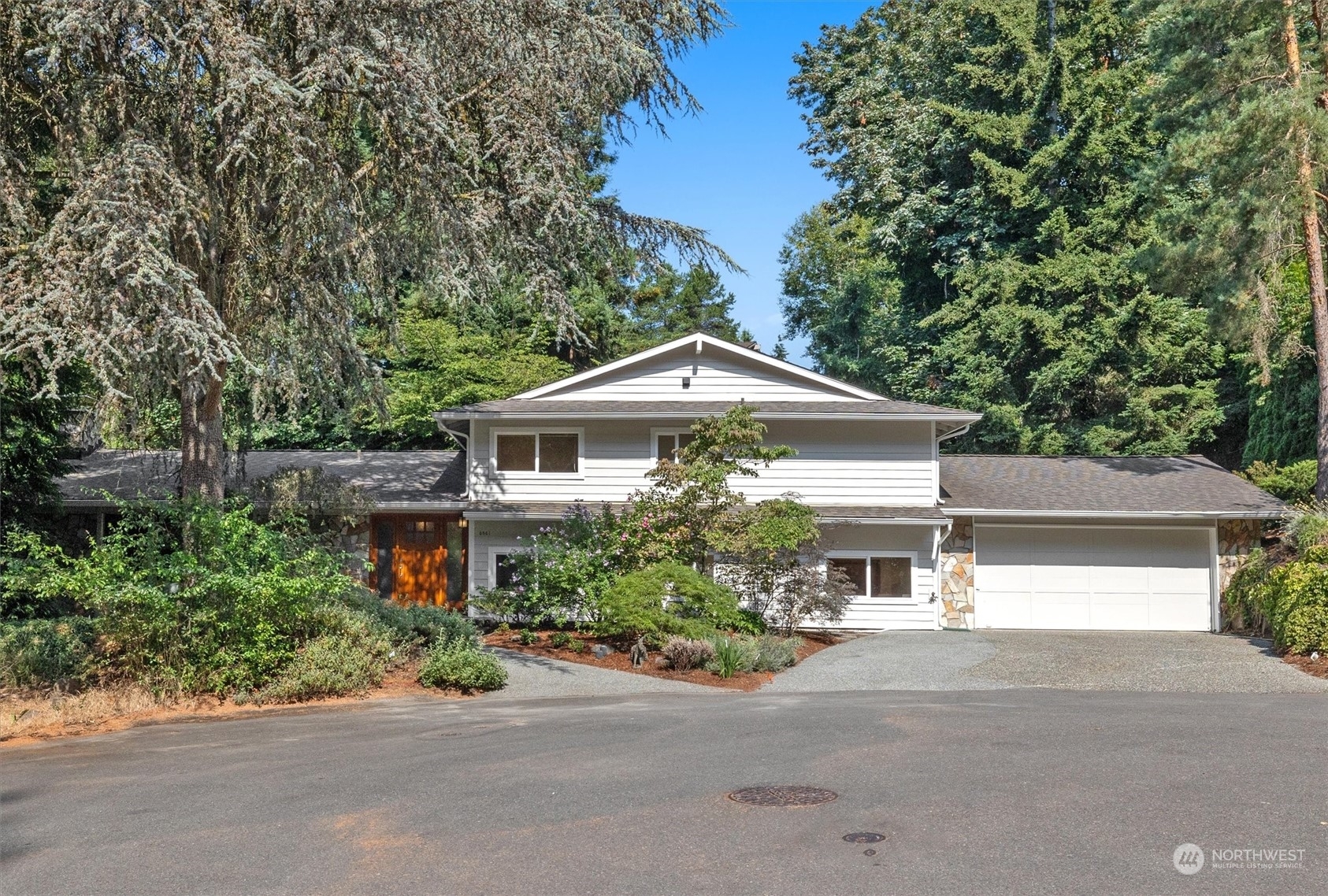 4841 88th Pl SE  Mercer Island WA 98040 photo