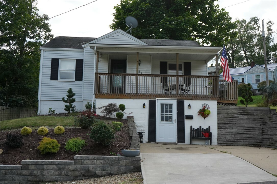 Property Photo: 363 Grace Ave PA 15317