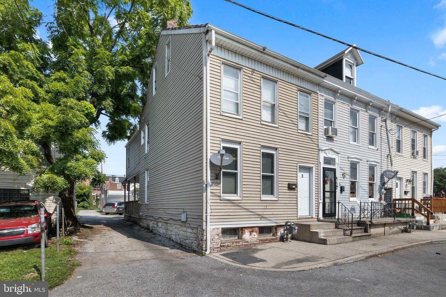 Property Photo:  415 Saint Paul Street  PA 17401 