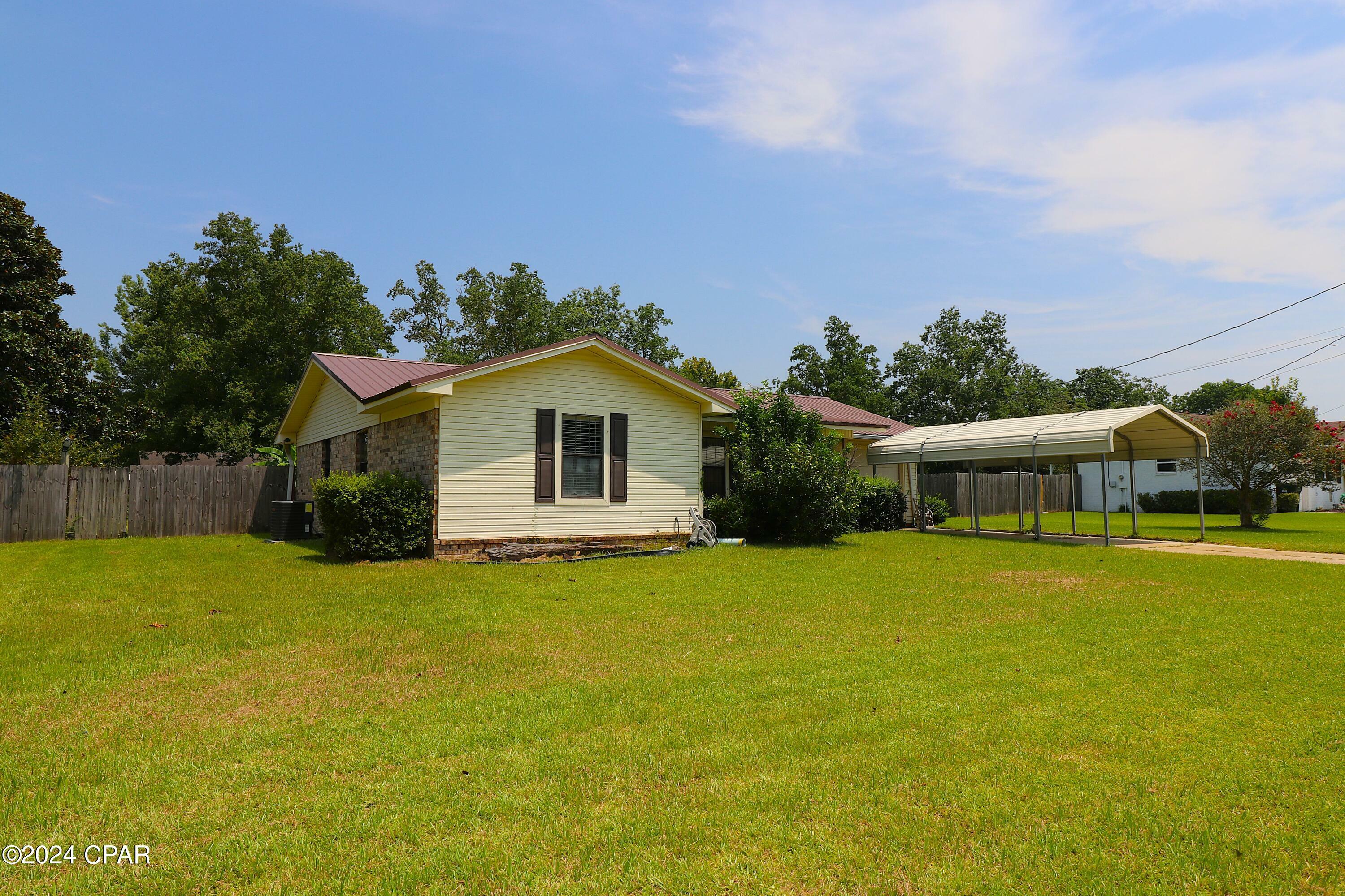 Property Photo:  6406 Meadow Field Circle  FL 32526 