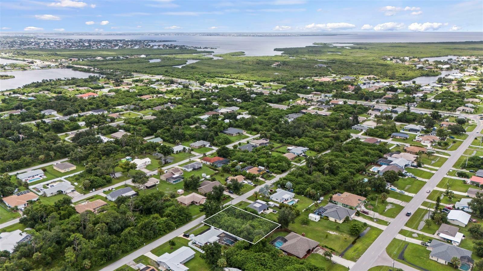 Property Photo:  256 Chamber Street NW  FL 33948 