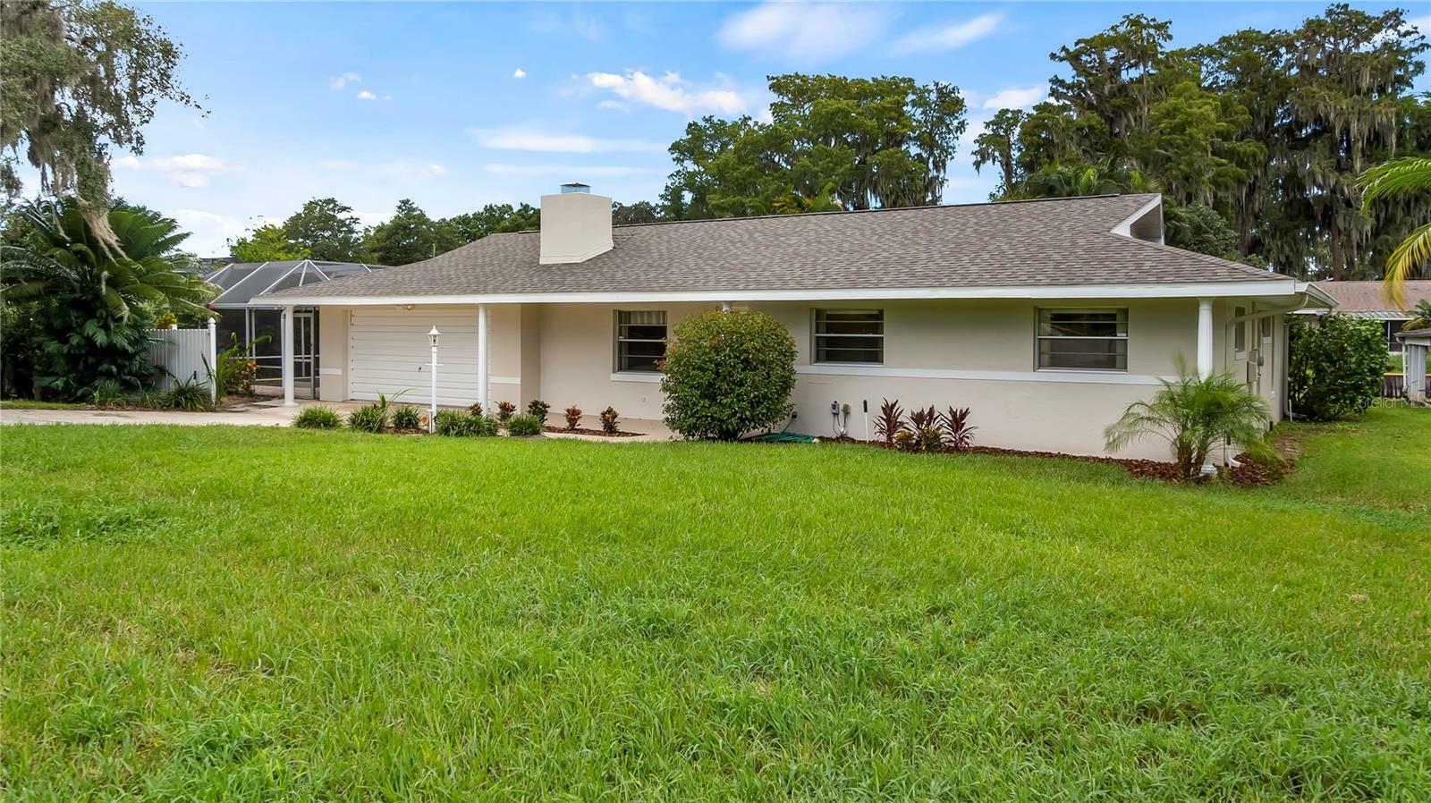 Property Photo:  11415 Harder Road  FL 34711 