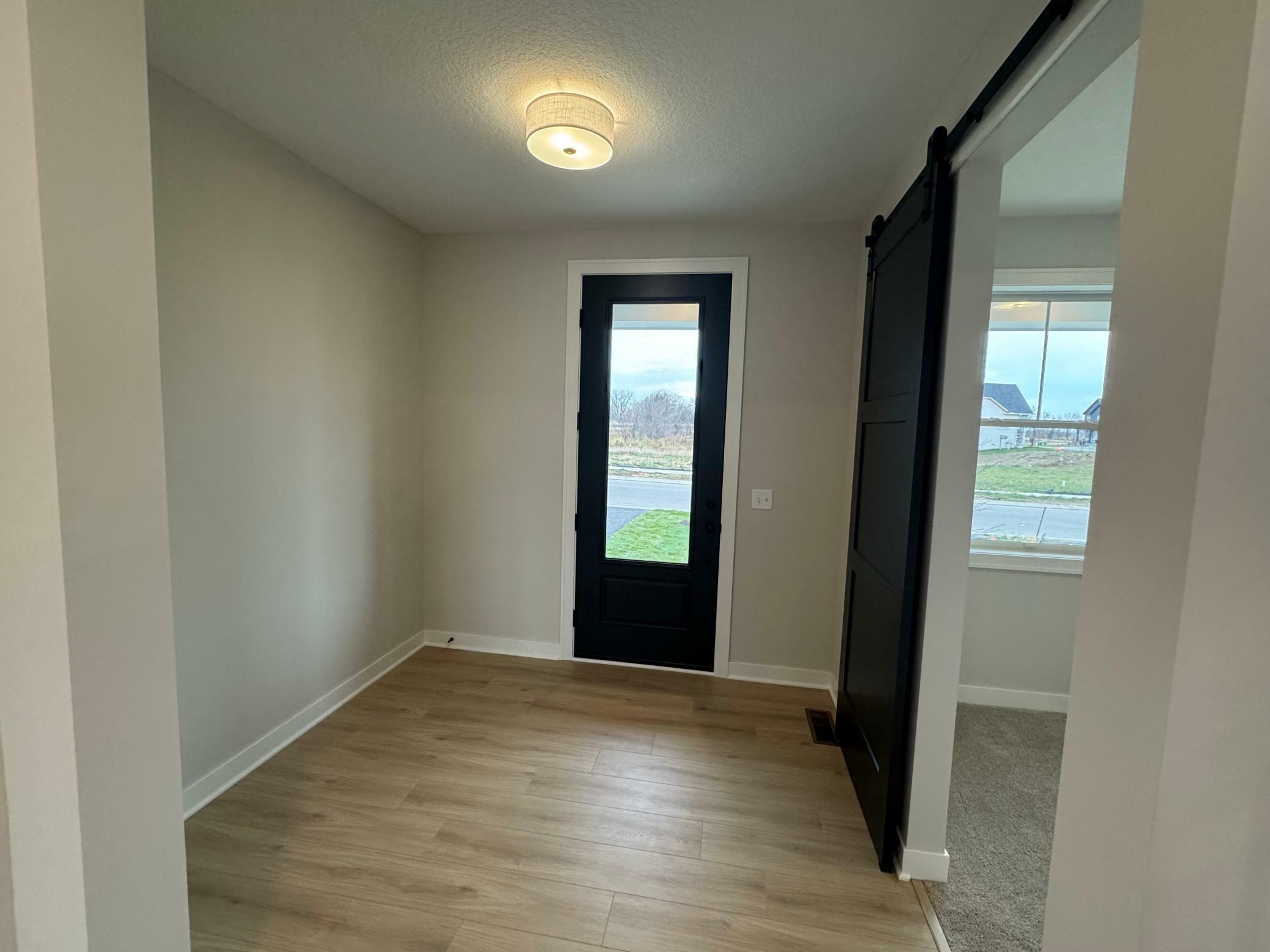 Property Photo: 14526 Kingsview Lane N MN 55327