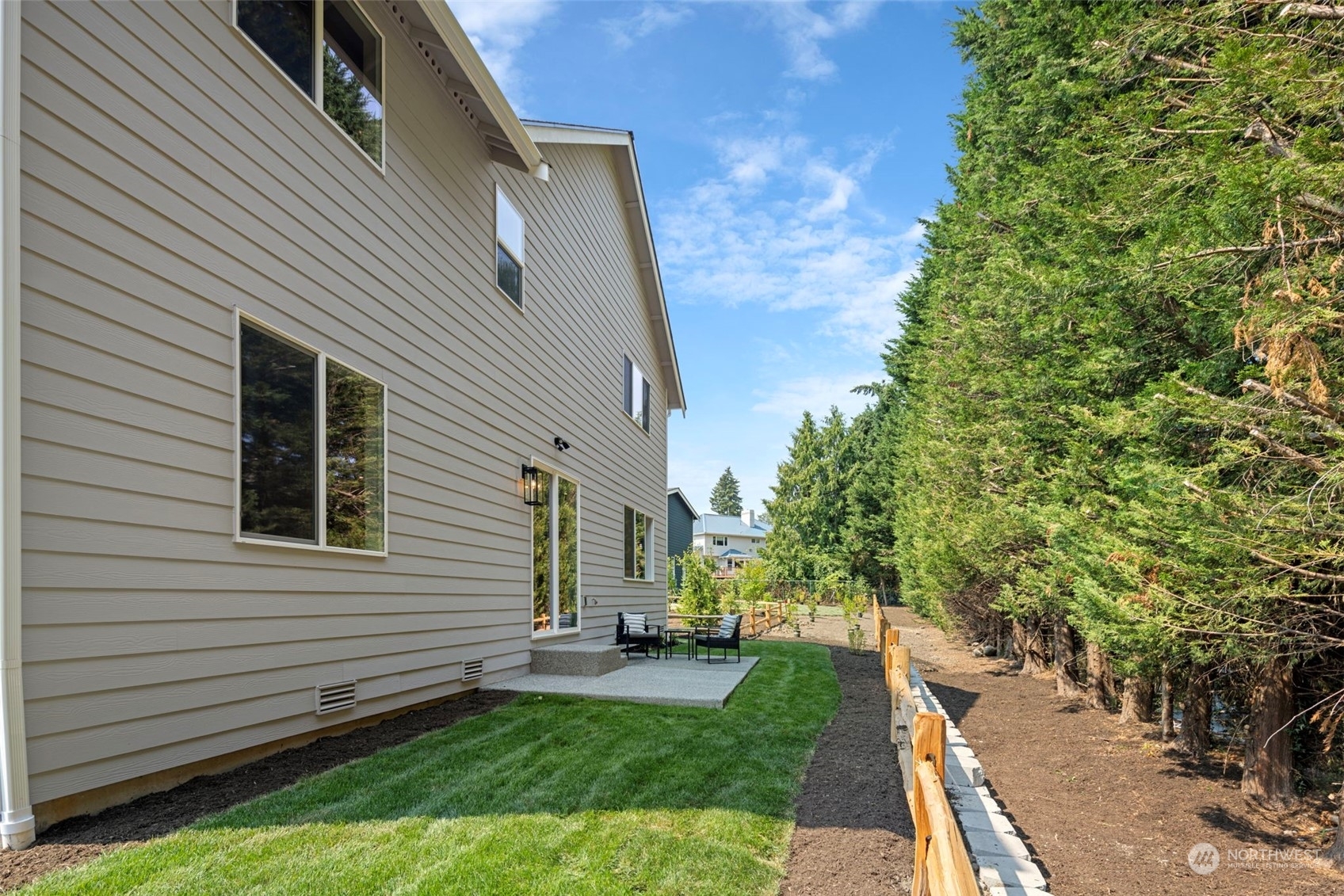 Property Photo:  22204 Old Poplar Way  WA 98036 