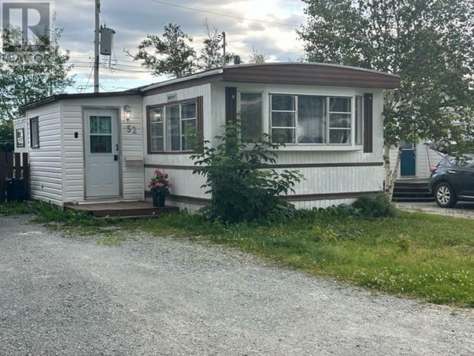 52 Gray Avenue  Gander NL A1V 1Y3 photo