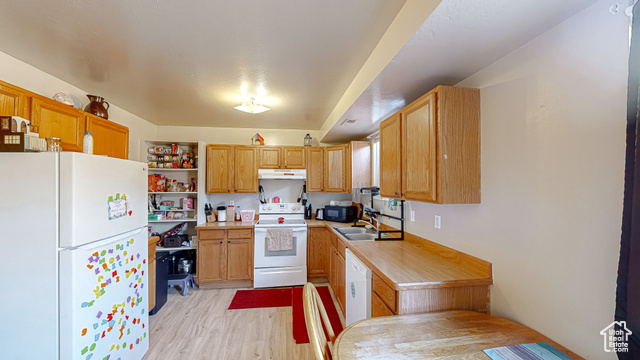 Property Photo:  120 W 400 S  UT 84651 