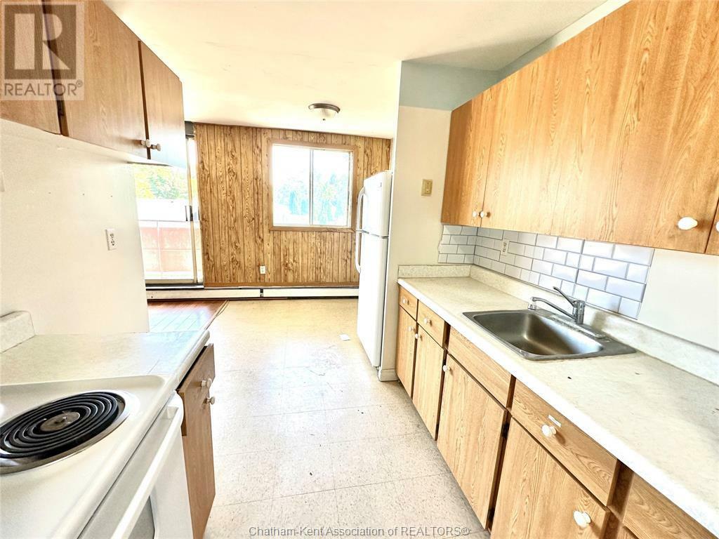 Property Photo:  76 Vanier Street 202  ON N7L 2T4 