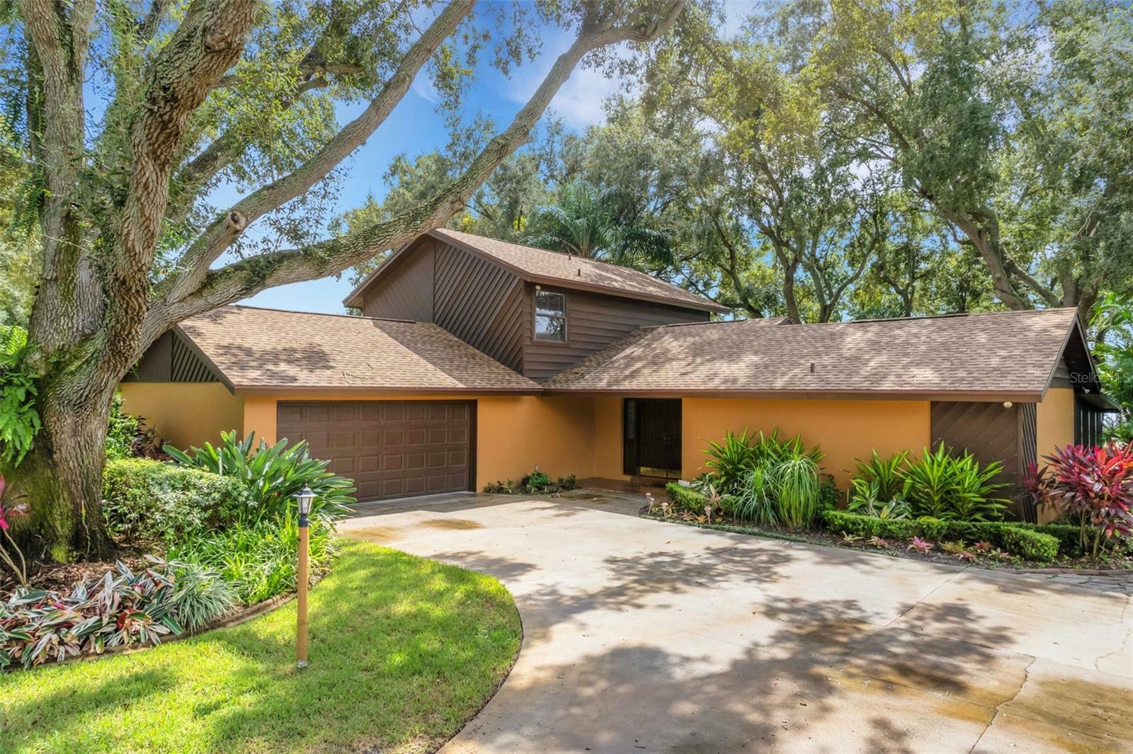 Property Photo:  2019 Shoreland Drive  FL 33823 